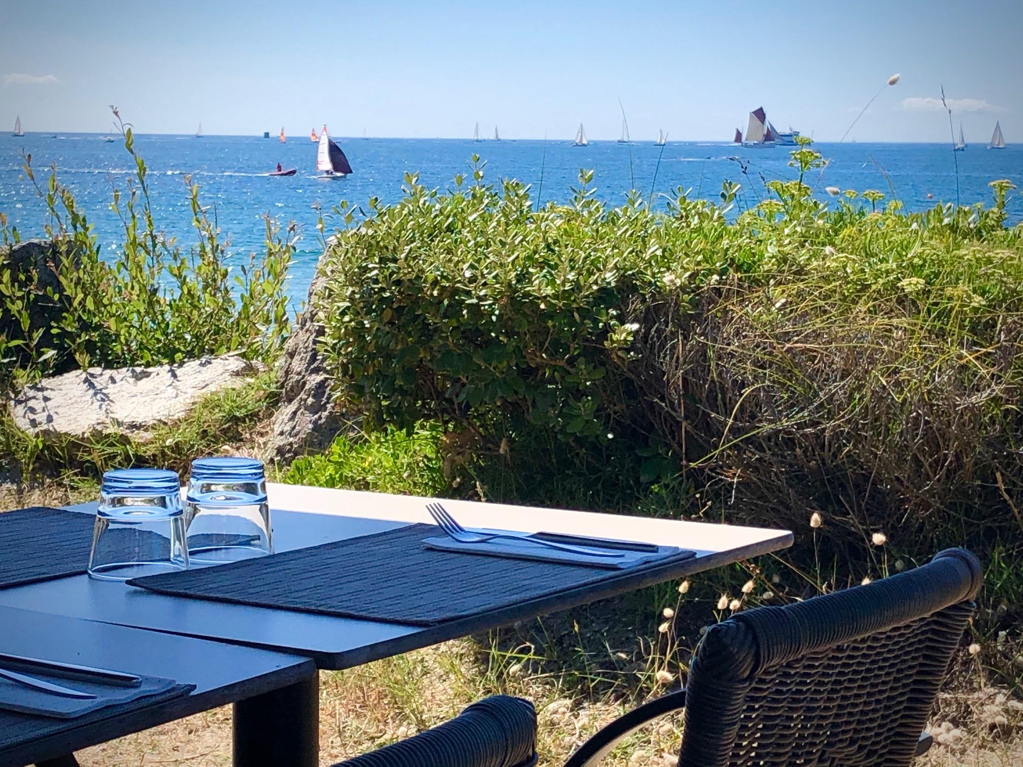 -- Hotel&restaurant -- Les Mouettes ----- - Proche De Lorient