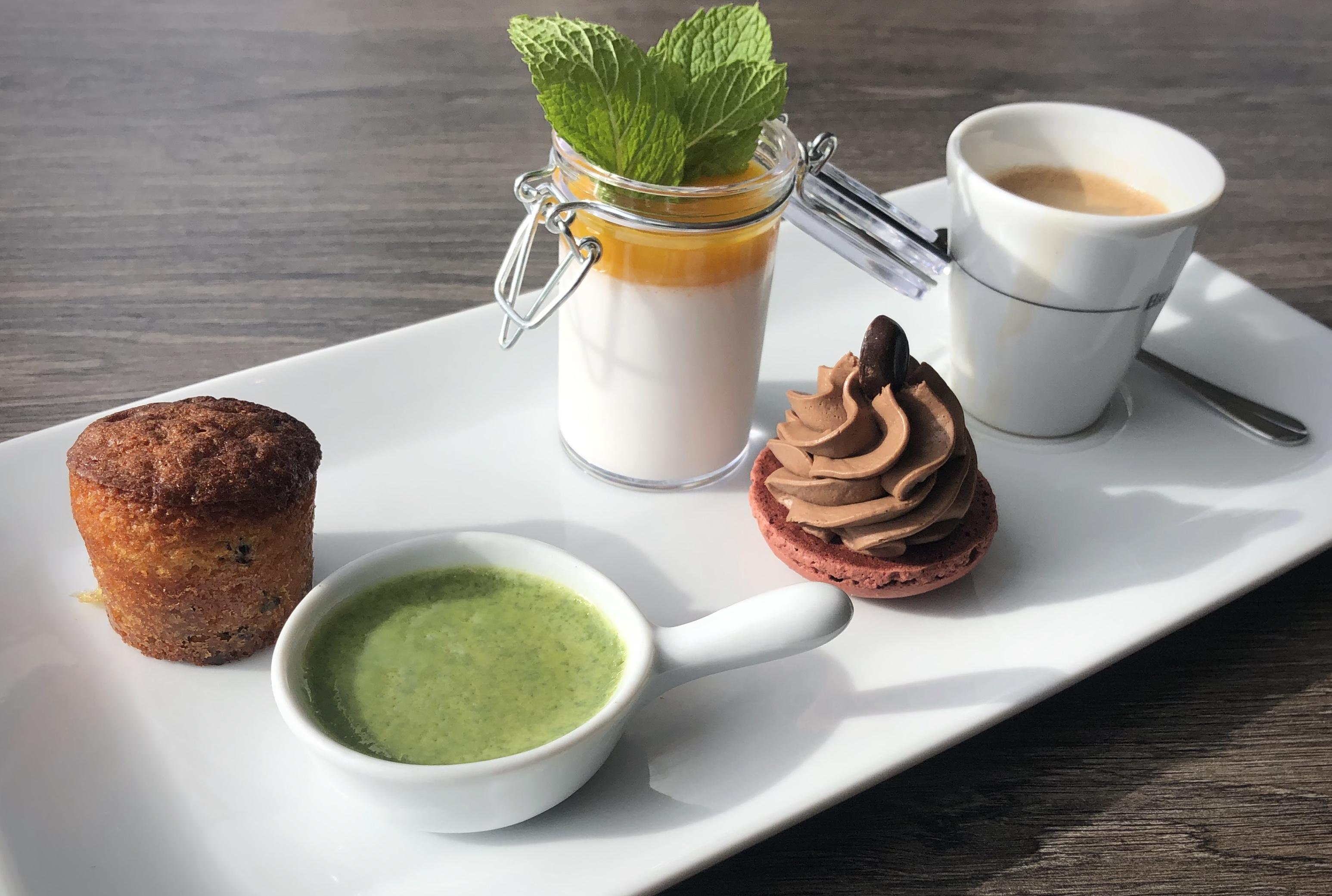 -- Hotel&restaurant -- Les Mouettes ----- - Proche De Lorient 3*