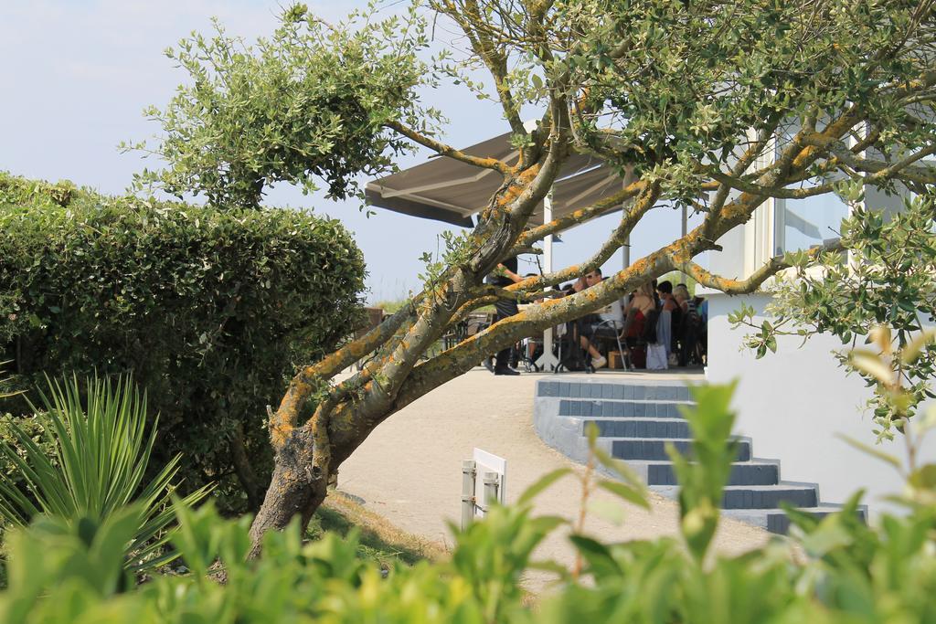 -- Hotel&restaurant -- Les Mouettes ----- - Proche De Lorient 3*